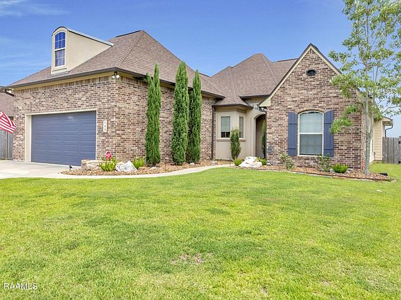 5th image of 100 Bayou Parc Dr