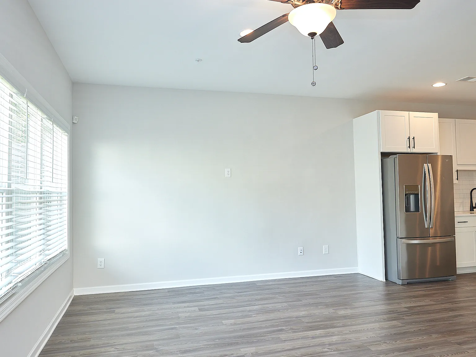 3 bed, 2.5 bath, 1465 sqft, $2,750 — Photo 3