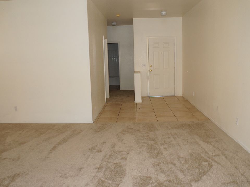 1st image of 1744 W Amberwood Dr