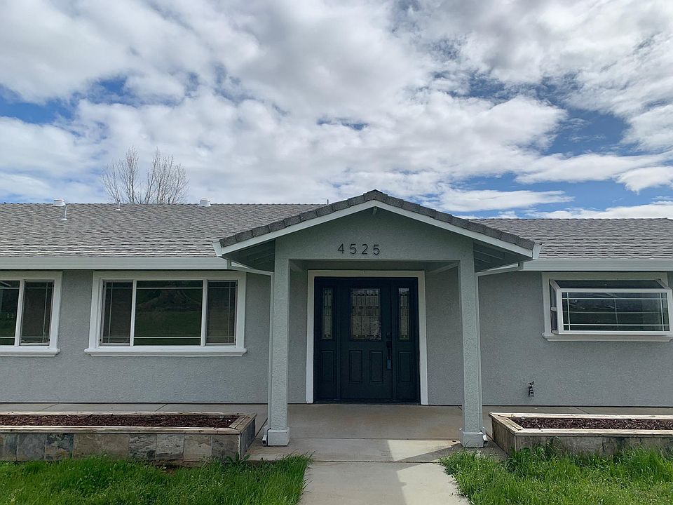 1st image of 4525 Twin Oaks Ln