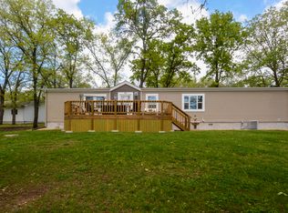 101 Busch Ave, Kimberling City, MO 65686