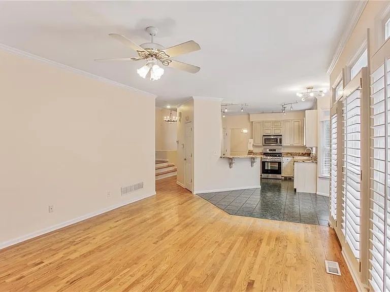 16 Ancient Oak Ct NE — Photo 21