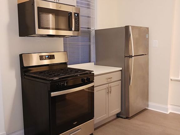 2nd image of 1913 W Potomac Ave #1