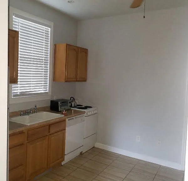 3213 Bull St #3 — Photo 11