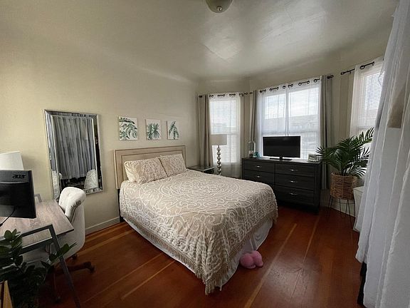 5th image of 2180 Greenwich St