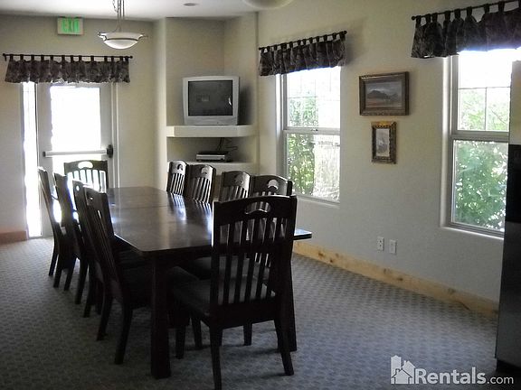 5th image of 5775 29th St Unit 1401
