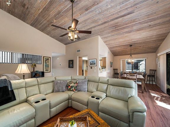 4th image of 2125 Pine Ave #201