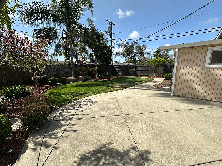 500 McKnight Ln — Photo 17