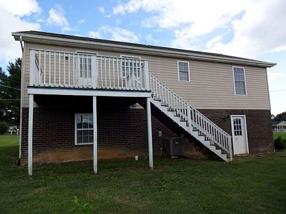 2nd image of 125 Smith Ln