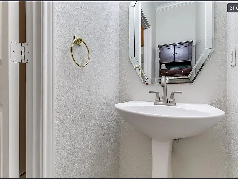637 Bella Vista Dr — Photo 20