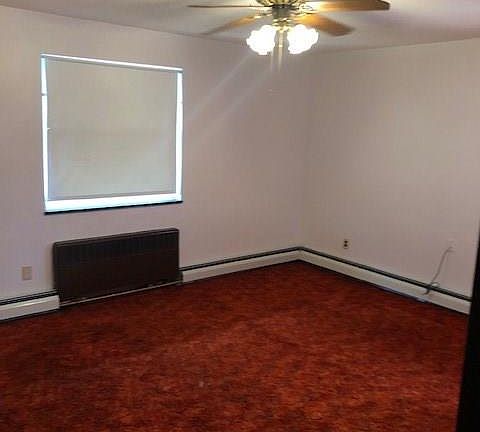 5th image of 504 Brookside Dr