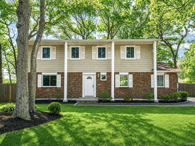 14 Basswood Lane, Farmingville, NY, 11738