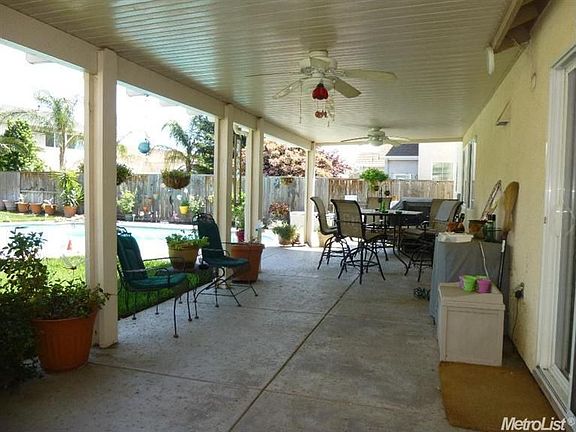 3rd image of 5524 Portico Dr