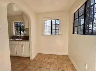 902 E 35th St #902, Los Angeles, CA 90011
