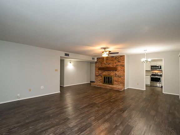 5th image of 2825 Ivanridge Ln
