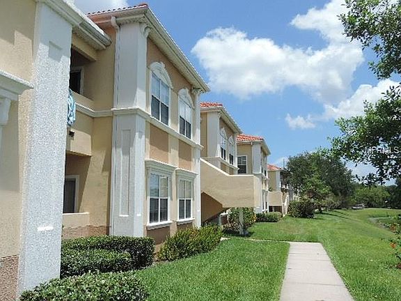 3rd image of 1040 Villagio Cir Unit 106