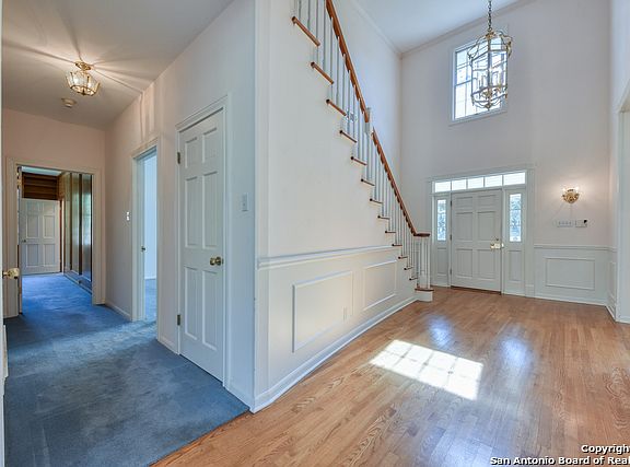 4th image of 9512 Majestic Oak Cir