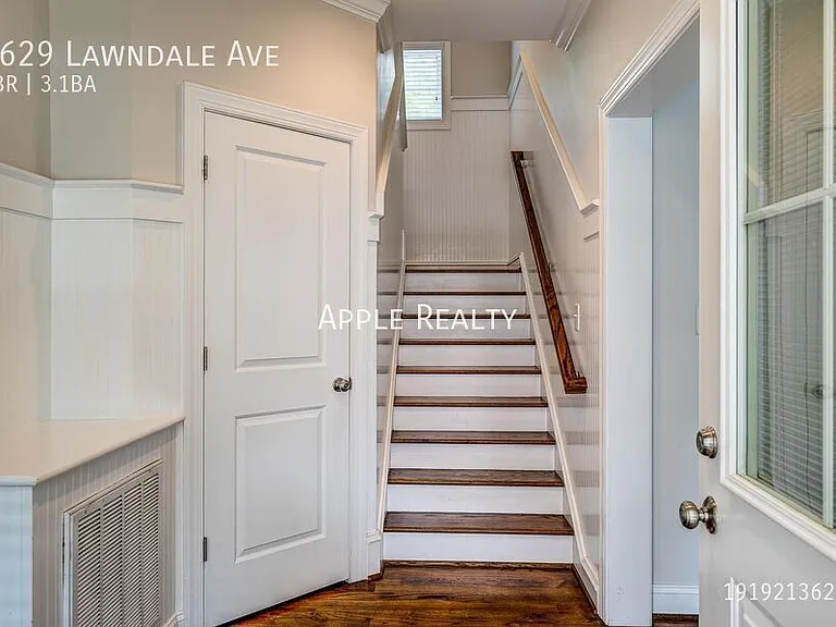 2629 Lawndale Ave — Photo 12