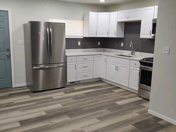 3rd image of 2662 E 22nd Ave