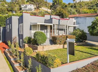 1302 Oakridge Dr, Glendale, CA 91205