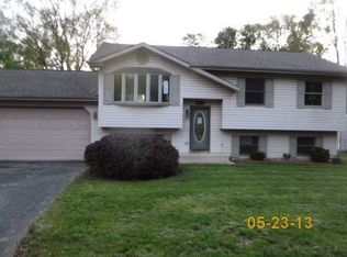 36942 N Terry Dr E, Lake Villa, IL 60046