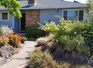 355 Zimpher Dr, Sebastopol, CA 95472