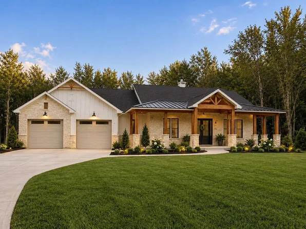1895 Road 66116, Dayton, TX 77535