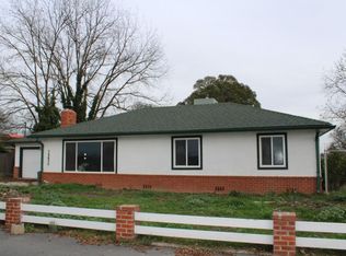 16436 Fox Rd, Lodi, CA 95240