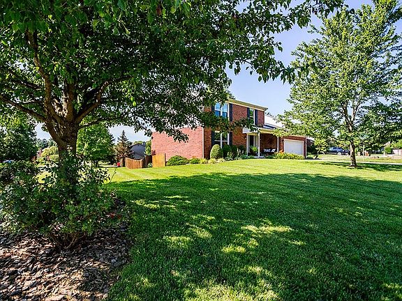 5th image of 99 Westview Dr