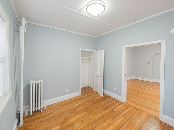 3rd image of 11 Forrest St Floor 1