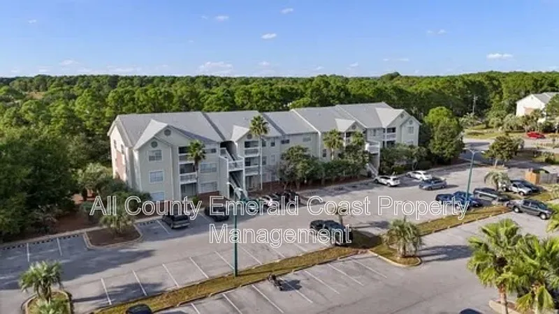 2 bed, 2.0 bath, 1013 sqft, $2,095 — Photo 2