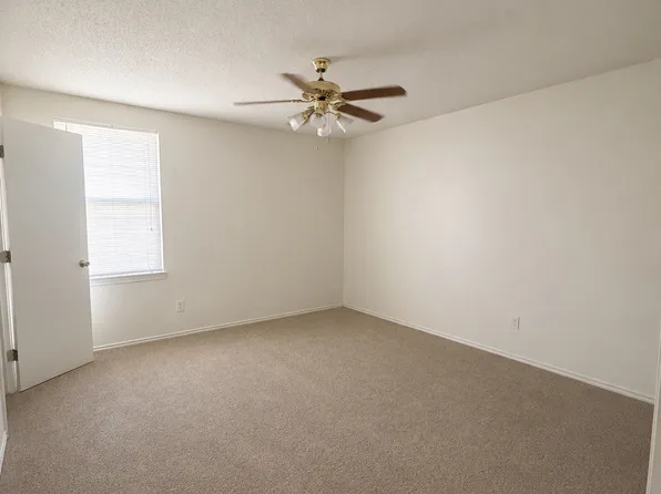 1202 Wallace Ln, San Angelo, TX 76905