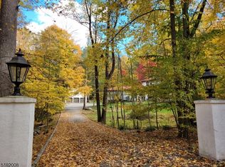 95 Stonybrook Rd, Towaco, NJ 07082