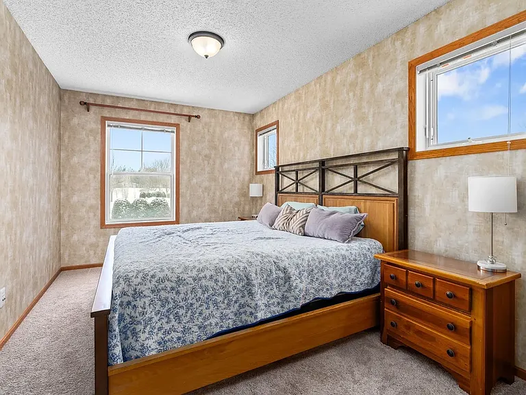 10864 Kingsfield Ln — Photo 11