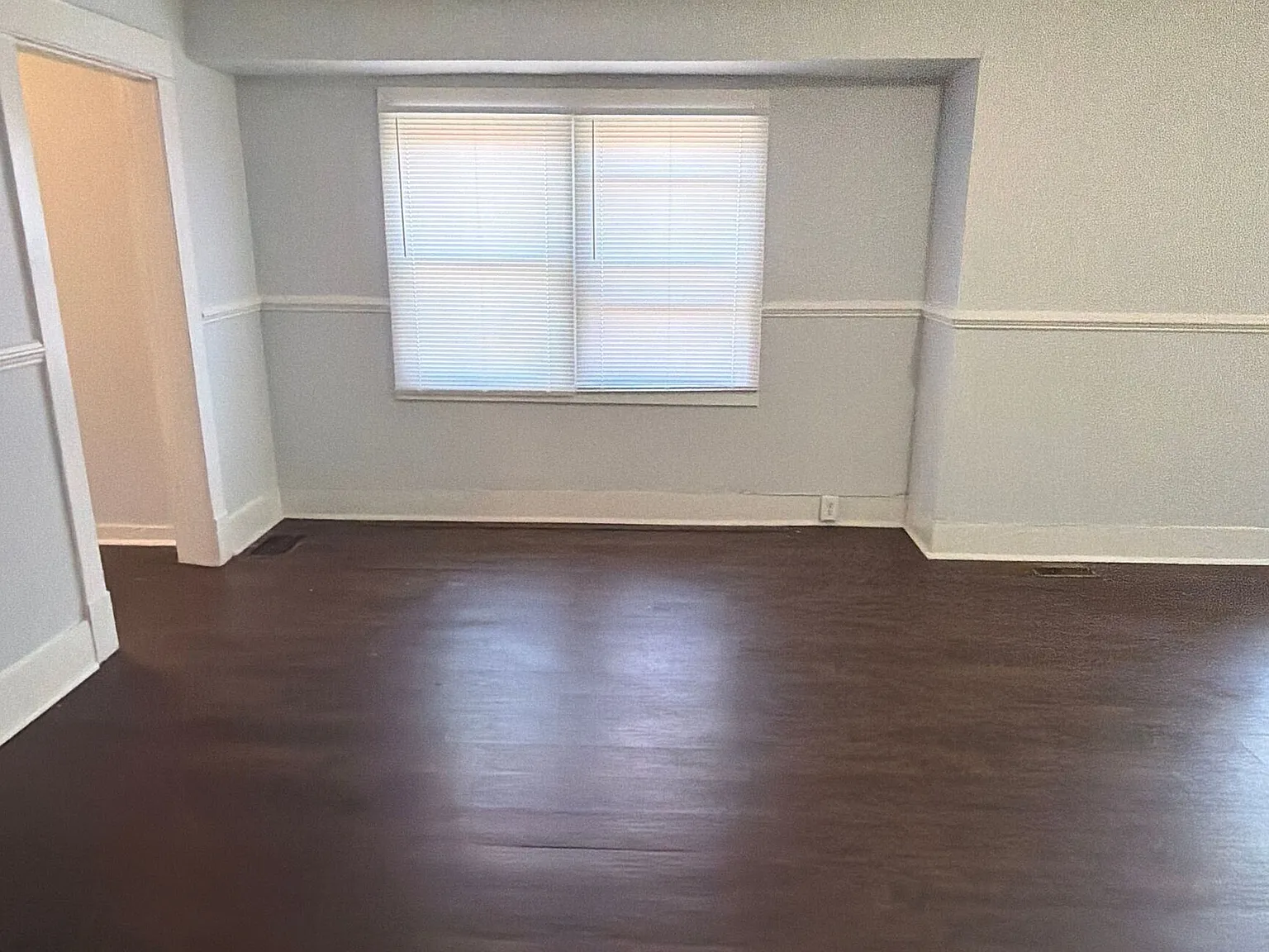 2 bed, 1.0 bath, 1162 sqft, $1,275 — Photo 3