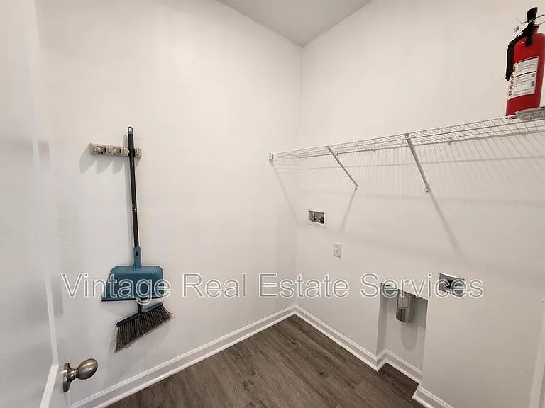 2340 Harris Hawk Ave — Photo 14