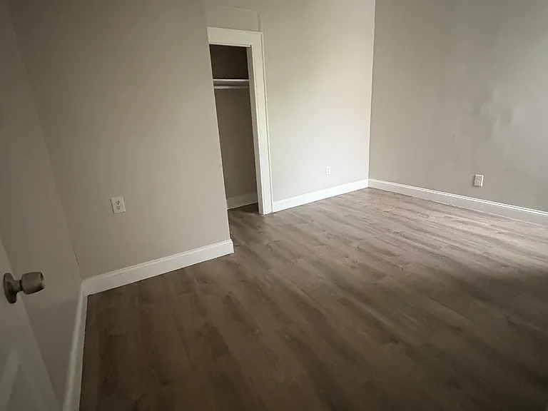 597 Grove St #3L — Photo 5