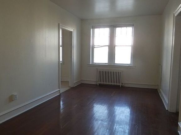 5th image of 506 S 41st St APT 3F