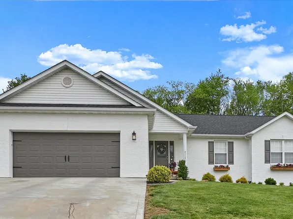 2113 Ashton Hills Ct, Washington, MO 63090