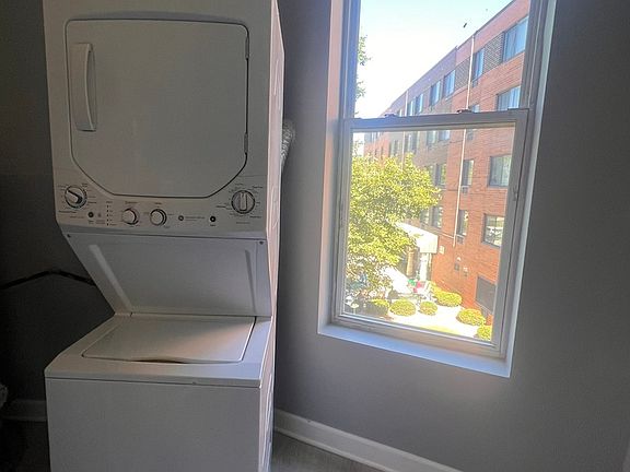 5th image of 4219 S Wabash Ave #2