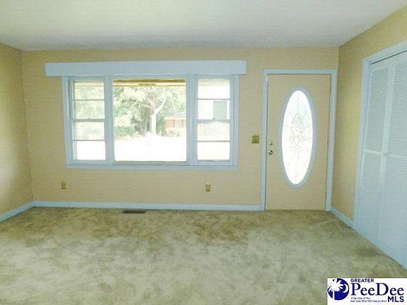 2nd image of 464 Penn Cir