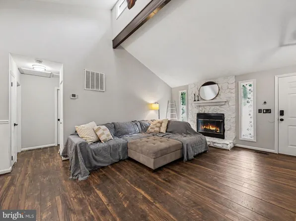 4303 Lakeview Pkwy, Locust Grove, VA 22508