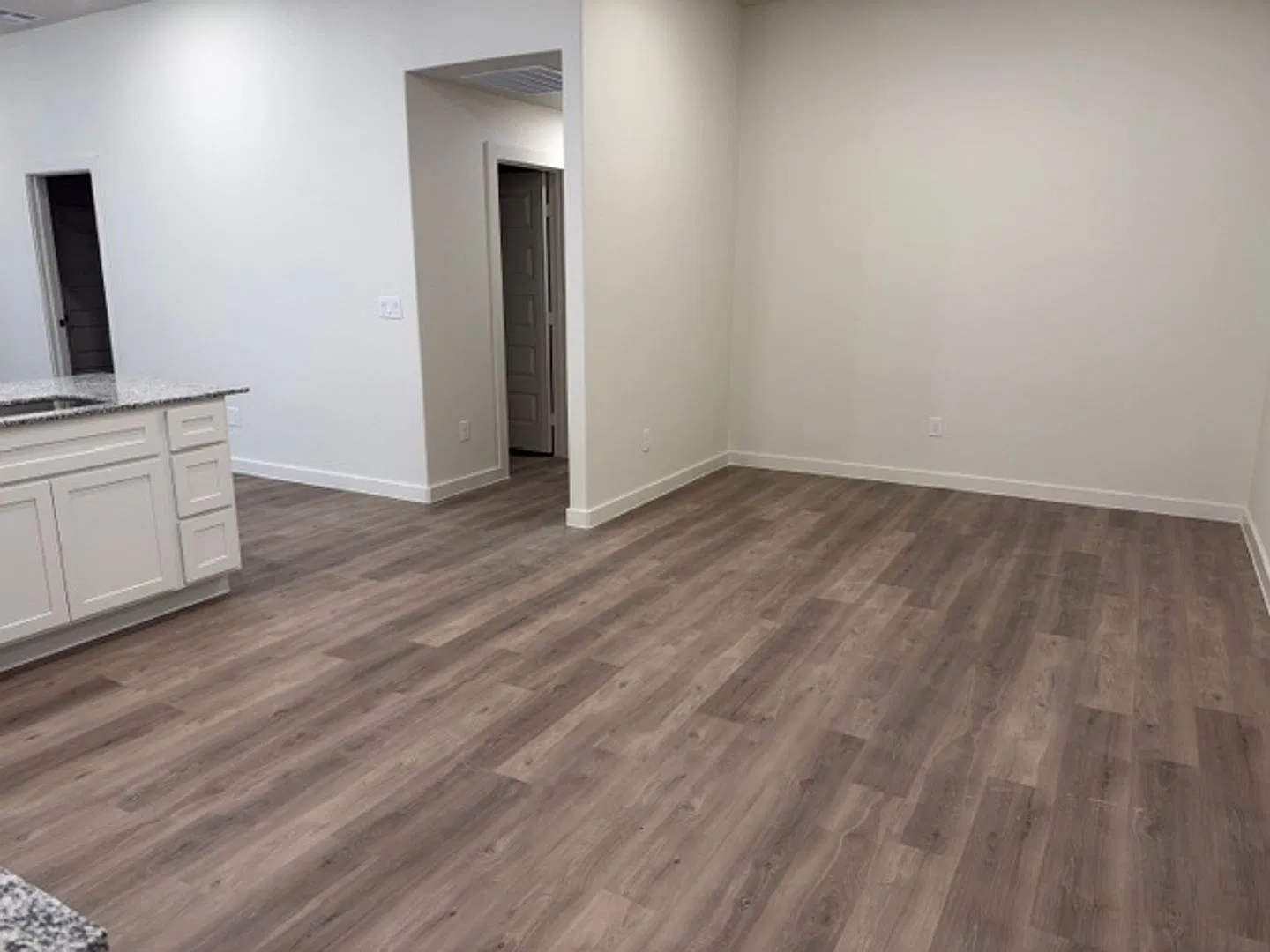 New Overlook Home — Photo 4