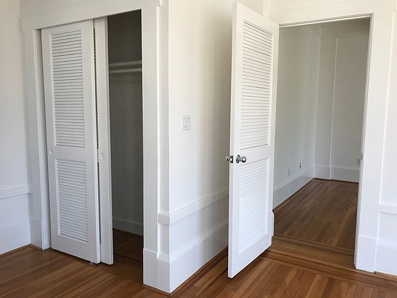 5th image of 512 Van Ness Ave #301