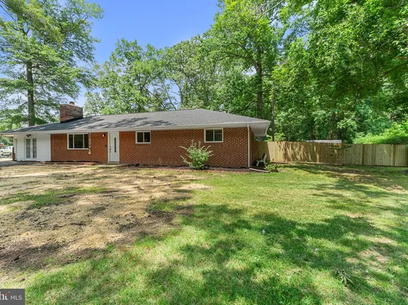 18301 Cabin Rd, Triangle, VA 22172