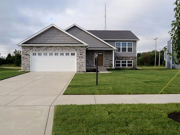 2nd image of 5367 Woodland Dr