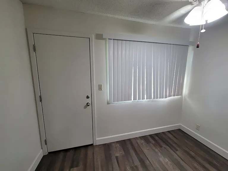 4949 N Gearhart Ave — Photo 21