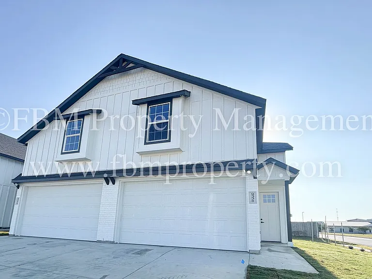 933 Cooksey Ct #B — Photo 16