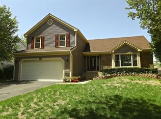 404 Lexington Ave, Fox River Grove, IL 60021