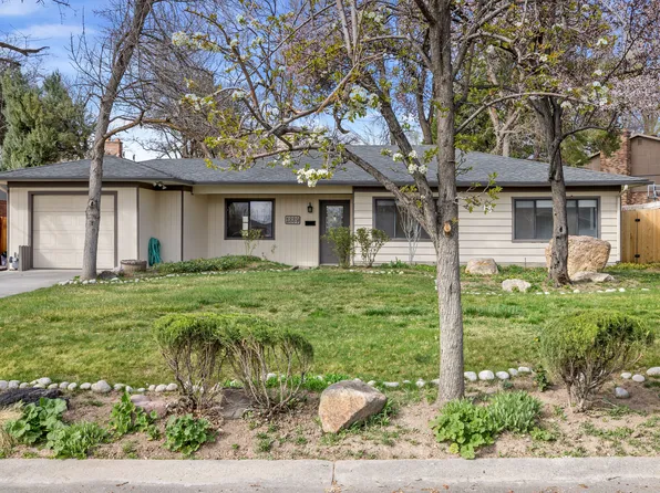 1889 E 4675 S, Holladay, UT 84117